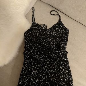 Print dress. Bodycon fit